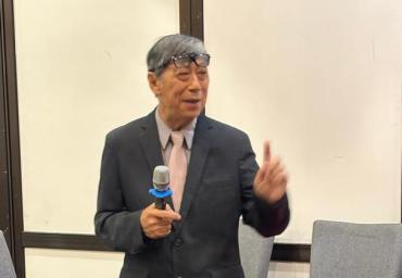 3 监誓人陈克己同学致词